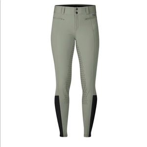 Affinity Ice Fil Full Seat Breech